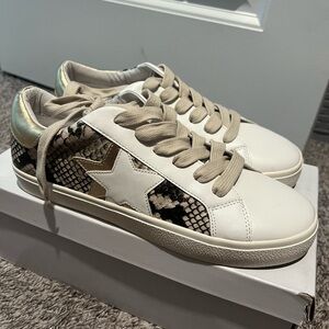 Steve Madden Sienna Sneakers - BRAND NEW